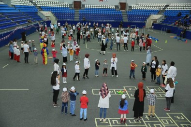 Çocuk Üniversitesi'nde 23 Nisan Coşkusu Yaşandı