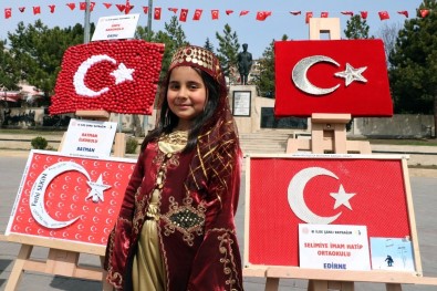 Fındık, Çekirdek Ve Kadayıftan Türk Bayrağı Yaptılar