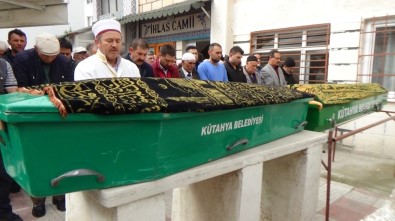 Gölette Boğulan İki Kardeş Toprağa Verildi