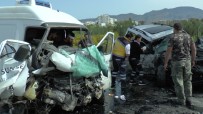 LEFKOŞA - KKTC'de Korkunç Kaza Açıklaması 4 Yaralı