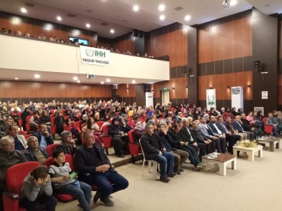 'Namazla Diriliş' Konferansına Büyük İlgi