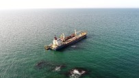 KURU YÜK GEMİSİ - (Özel) Şile'de Karaya Oturan Gemiyi Kurtarma Çalışmalarında Son Durum Havadan Görüntülendi