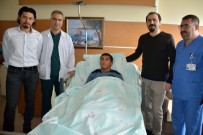 DÜŞÜNÜR - 23 Yıl Sonra Dünyaya İki Gözüyle Baktı