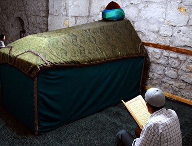 Ahi Evran Cami ve Türbesi asırlara meydan okuyor