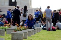 YENI ZELANDA - Avustralyalılar Dedelerinin Mezarında