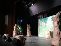 SADRİ ALIŞIK - Bosch Çevre Çocuk Tiyatrosu Oyunu, Taşköprülü Çocuklarla Buluştu