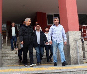 Cezaları Onanan Cumhuriyet Gazetesi Eski Çalışanları Teslim Oldu