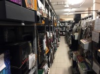 DEVLET SIRRI - Dünyanın En Büyük Adliyesinin Adli Emanet Deposu Kapılarını İlk Kez Açtı