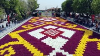 SULTANAHMET - İstanbul'un Göbeğinde Dünyanın En Büyük Lale Halısı