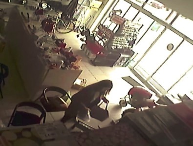 Kemer'de 120 Gündür Bulunamayan Buse İçin İş Makineleri Yeniden Devrede