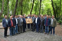 İSA TOPAL - Başkan Uzundemir Muhtarlarla Buluştu