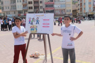 Bucak'ta Çocuk Oyunları Şenliği
