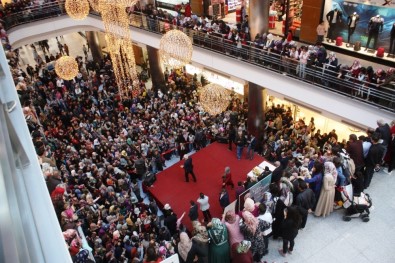 Hatipoğlu, Diyarbakır'da Vatandaşlarla Bir Araya Geldi