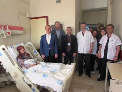 Kütahya'da Hastayla Konuşarak Beyin Ameliyatı Gerçekleştirildi