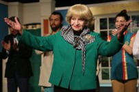 ODUNPAZARI - Ünlü Sanatçı Göksel Kortay'dan Odunpazarı Belediye Tiyatrosu'na Övgü;