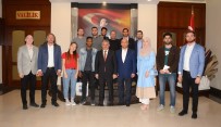 BALIKESİR VALİLİĞİ - Yabancı Öğrencilerden Vali Yazıcı'ya Ziyaret