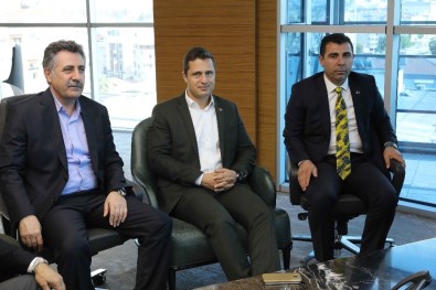 Başkan Sandal'ı Siyasi Parti Temsilcileri De Yalnız Bırakmadı