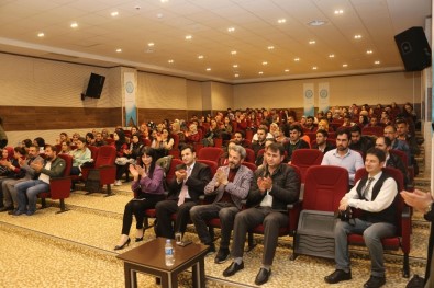 BEÜ'de 'Türkçenin Ömrü' Konferansı Düzenlendi