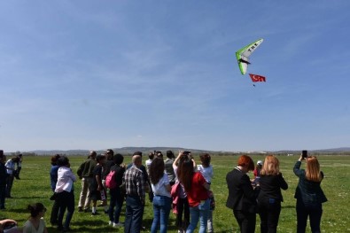 Eskişehir'de Havacılık Ve Bahar Festivali