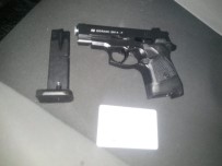 İnegöl'de Uyuşturucu Ve Silah Ele Geçirildi