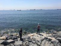 YAĞMURLU - İstanbullular Güneşli Havanın Tadını Çıkardı