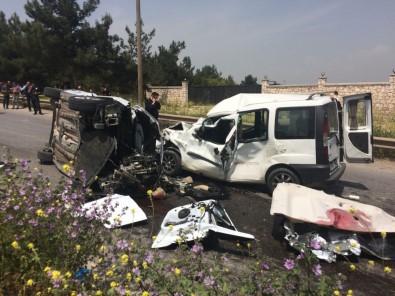 İzmir'de Feci Kaza Açıklaması 7 Ölü, 1 Yaralı