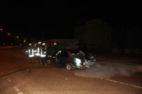 GAZ KAÇAĞI - Kaza Yapan Aracın LPG Tankı Patladı Açıklaması 3 Yaralı