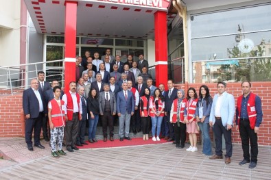 Kızılay'dan Öğrencilere Yardım Eli