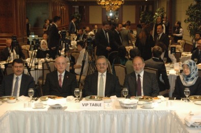 Pakistan, İsmail Kahraman Ve Recep Akdağ'ı Devlet Nişanıyla Onurlandırdı