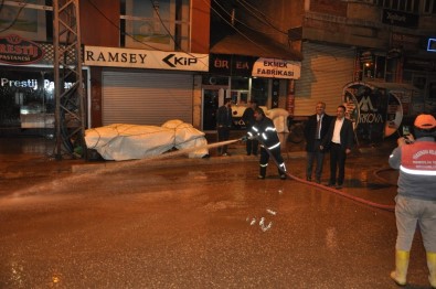 Yüksekova Belediyesinden Gece Mesaisi