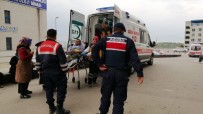 DÜZCE ÜNİVERSİTESİ - Gelin Almada Havaya Açılan Ateşle Bir Kişi Yaralandı