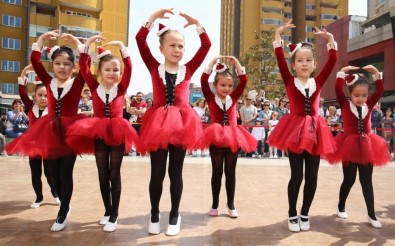 Nilüfer'de Dünya Dans Günü Coşkusu