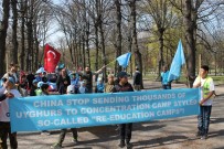 UYGUR TÜRKÜ - Uygur Türkleri Stockholm'de Çin'i Protesto Etti