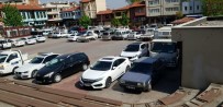 HAŞIM İŞCAN - Belediye Park Şirketleri Verimli Olmayan Alanlardan Çekilince Değnekçiler Yeniden Hortladı