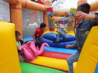 ULUSAL EGEMENLIK - Çocuklar Pazaryeri'nde Gönüllerince Eğlendi