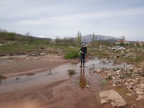 ARITMA TESİSİ - Gölbaşı İlçesinde Larvayla Mücadele Devam Ediyor