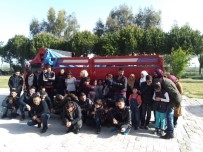GÖÇMEN KAÇAKÇILIĞI - Jandarma 40 Göçmeni Organizatörlerin Elinden Kurtardı