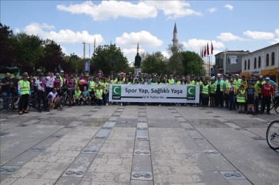 Pedallar Yeşilay İçin Çevrildi