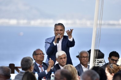 Uysal , Muhtarlarla Buluştu Açıklaması 'Azmedeceğiz Ve Başaracağız'