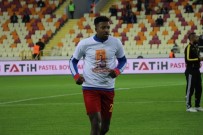 Yeni Malatyasporlu Futbolcular Josef Sural'ı Unutmadı