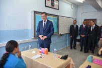 ZİYA SELÇUK - Bakan Selçuk İle Öğrencinin İngilizce Diyaloğu