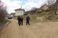 İBRAHİM KURT - Bozuk Olan Şehitlik Yolu Yapılacak