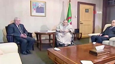 Cezayir Cumhurbaşkanı Buteflika'nın İstifa Anı