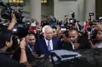YOLSUZLUK - Eski Malezya Başbakanı Rezak Hakim Karşısında