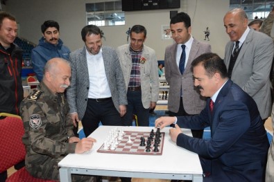 Hakkari'de 'Satranç Turnuvası İl Birinciliği' Müsabakası