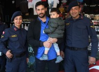 JANDARMA GENEL KOMUTANLIĞI - JHV-Store Tırı Turgutlu'da İlgi Gördü