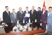 İLÇE SEÇİM KURULU - Kapaklı'nın İlk AK Parti'li Başkanı Mazbatasını Aldı