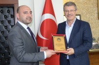 KAYSERİ ŞEKER FABRİKASI - Kayseri Şeker'e Borsa'dan İstihdama Katkı Nedeniyle Plaket Verildi