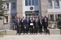 EFLATUN - Sandıklı Belediye Başkanı Mustafa Çöl Mazbatasını Aldı