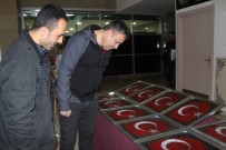 EL EMEĞİ GÖZ NURU - Van'daki Hükümlülerden Resim Ve El Sanatları Sergisi